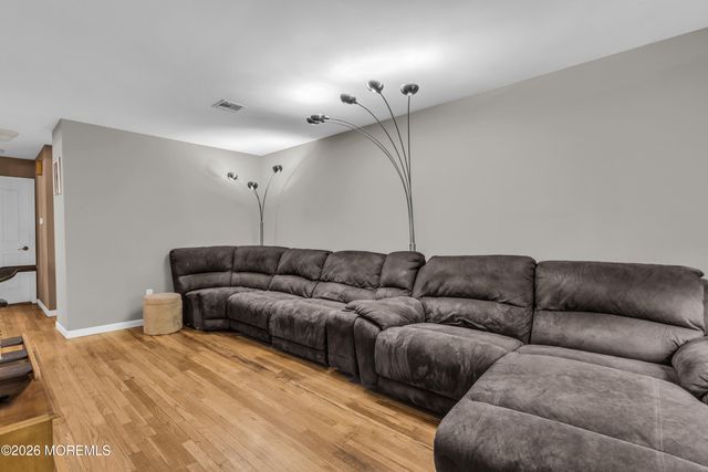 65 Coleman Street, Edison, NJ 08817