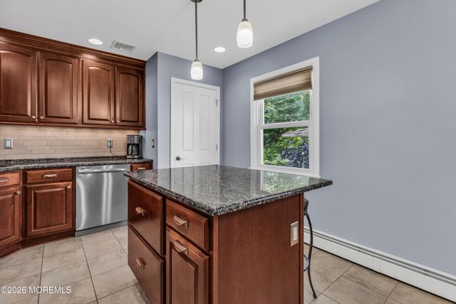 65 Coleman Street, Edison, NJ 08817