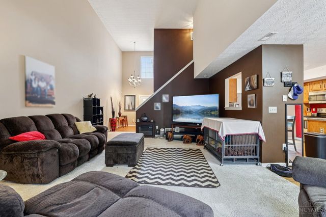 203 Barnard Court, Lebanon, OH 45036