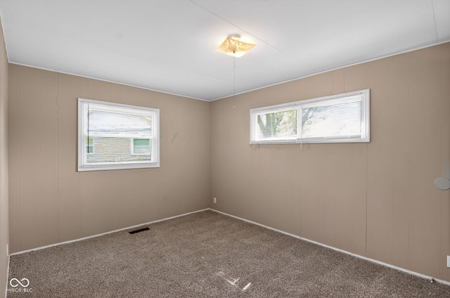 629 Gooseberry Lane, Greenwood, IN 46143