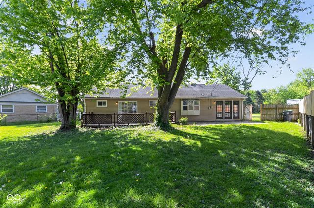 629 Gooseberry Lane, Greenwood, IN 46143