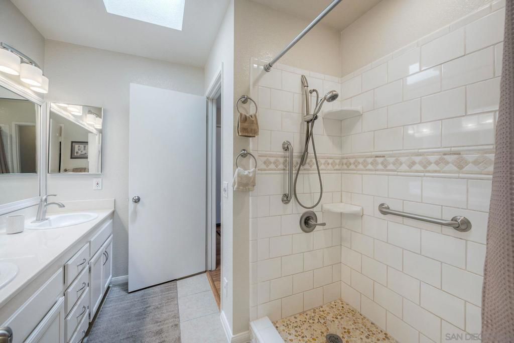 Image 14 of property listing at 1849 Buckskin Glen, Escondido, CA 92027