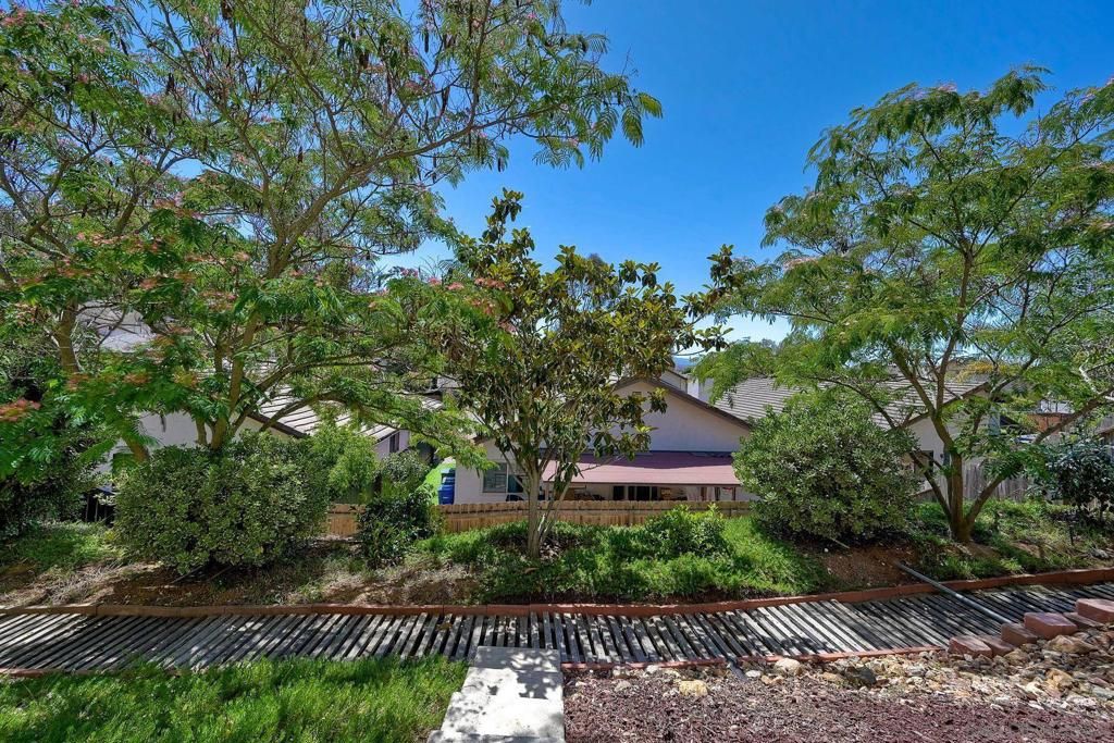 Image 26 of property listing at 1849 Buckskin Glen, Escondido, CA 92027