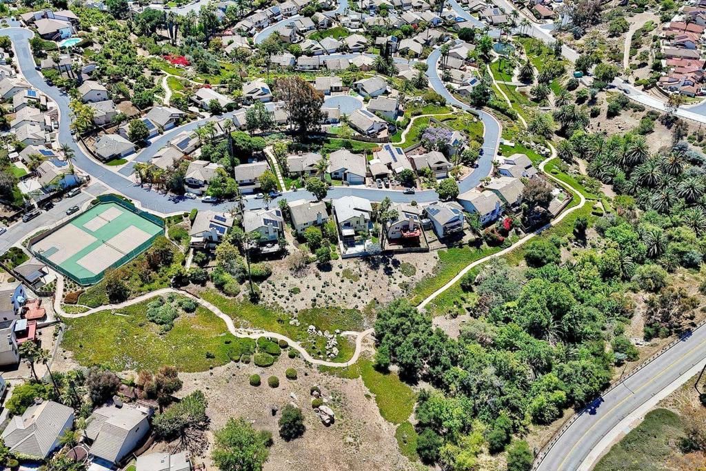 Image 36 of property listing at 1849 Buckskin Glen, Escondido, CA 92027