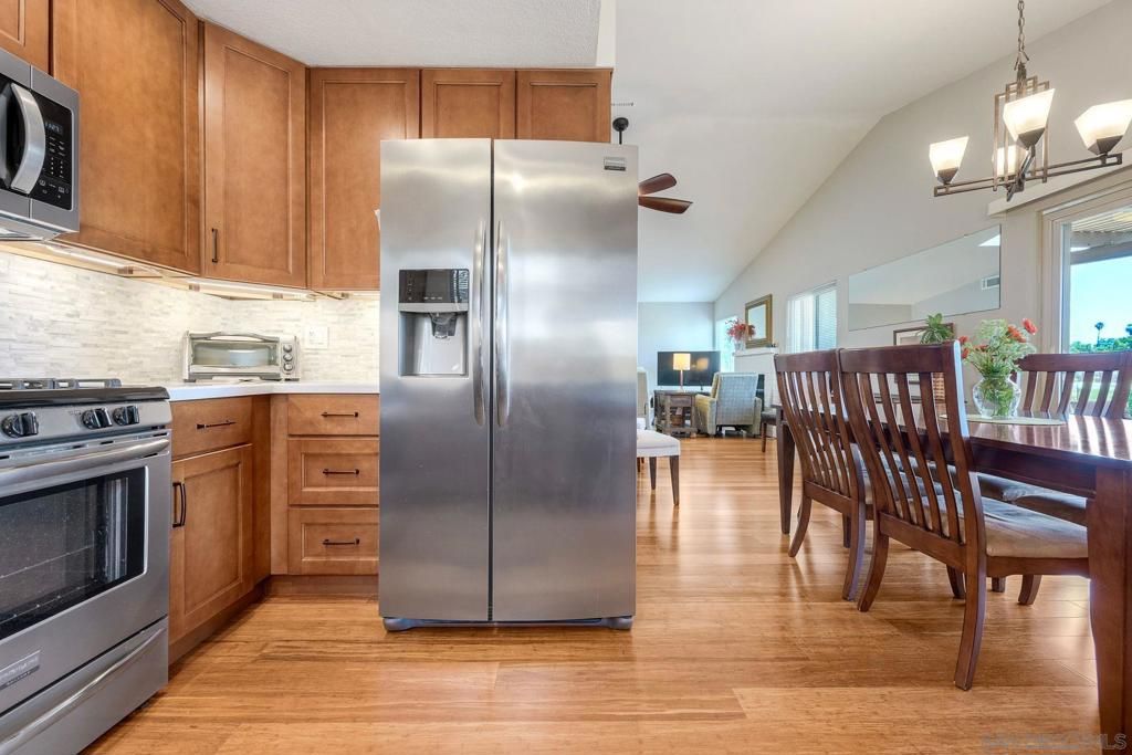 Image 7 of property listing at 1849 Buckskin Glen, Escondido, CA 92027