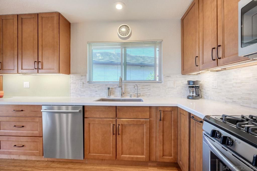 Image 8 of property listing at 1849 Buckskin Glen, Escondido, CA 92027