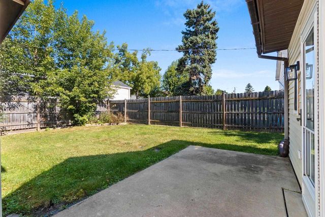 828 S CHESTNUT AVENUE, Green Bay, WI 54304