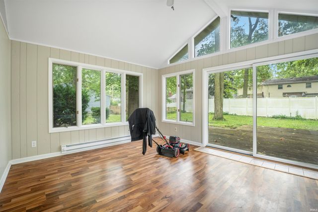 6532 Monarch Drive, Fort Wayne, IN 46815