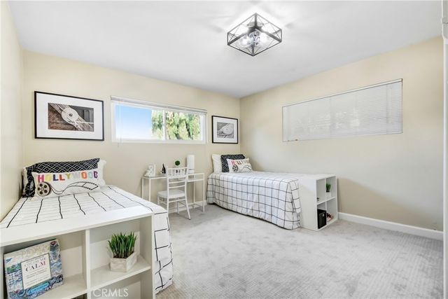 946 W Kendall, Corona, CA 92882