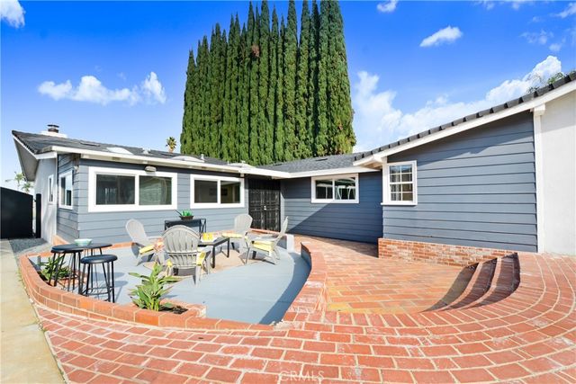 946 W Kendall, Corona, CA 92882