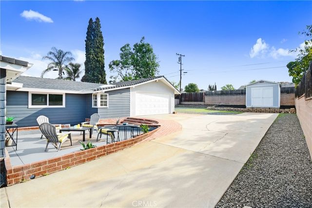 946 W Kendall, Corona, CA 92882