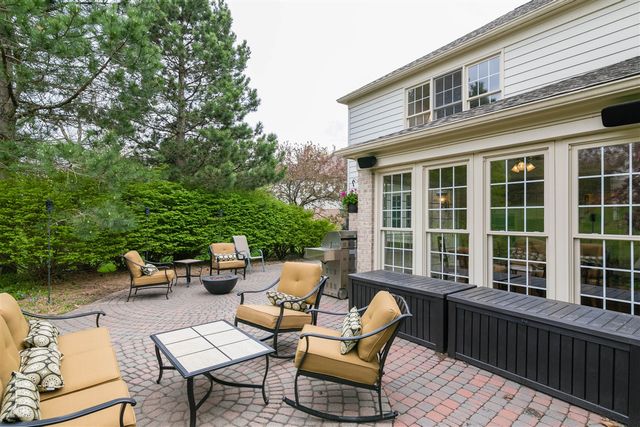 4949 Lexington Court, Rochester, MI 48306