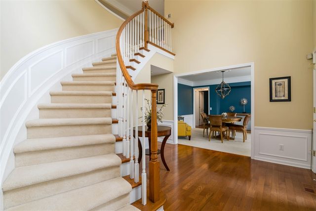 4949 Lexington Court, Rochester, MI 48306