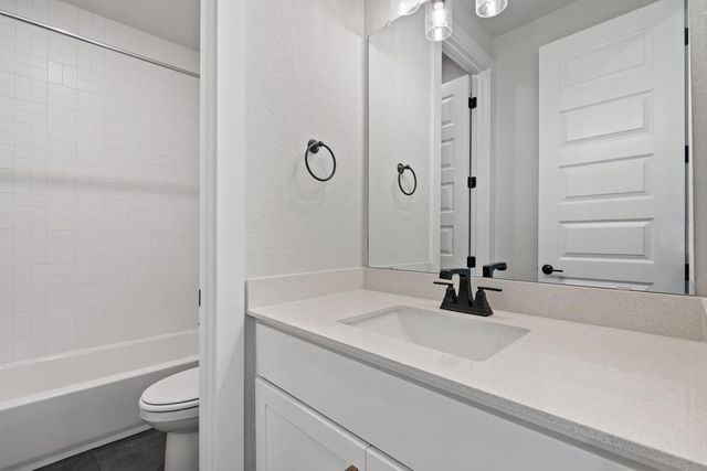 112 High Valley Drive, Liberty Hill, TX 78642