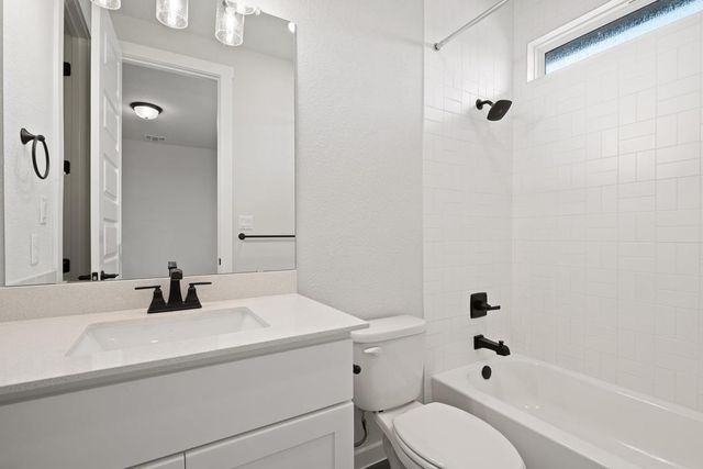 112 High Valley Drive, Liberty Hill, TX 78642