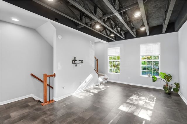 207 N Patterson Boulevard, Dayton, OH 45402