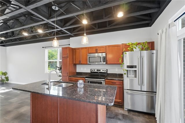 207 N Patterson Boulevard, Dayton, OH 45402