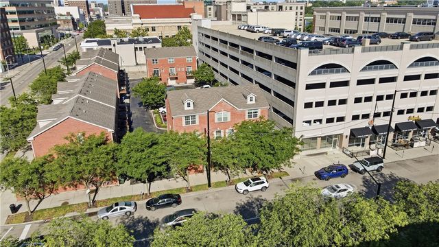 207 N Patterson Boulevard, Dayton, OH 45402