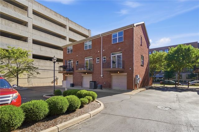 207 N Patterson Boulevard, Dayton, OH 45402