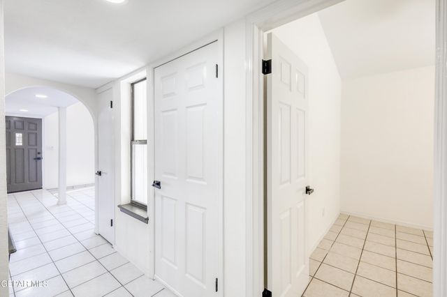 12079 Van Gogh Drive, El Paso, TX 79936