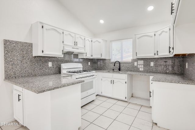 12079 Van Gogh Drive, El Paso, TX 79936