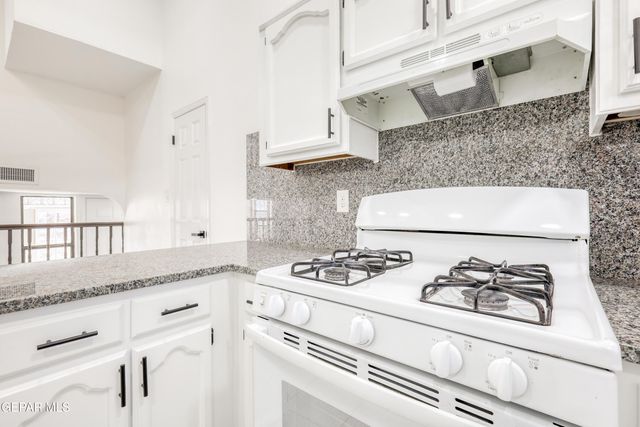 12079 Van Gogh Drive, El Paso, TX 79936