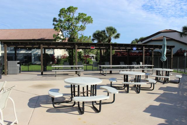 3345 Lucerne Park Drive 3345, Greenacres, FL 33467