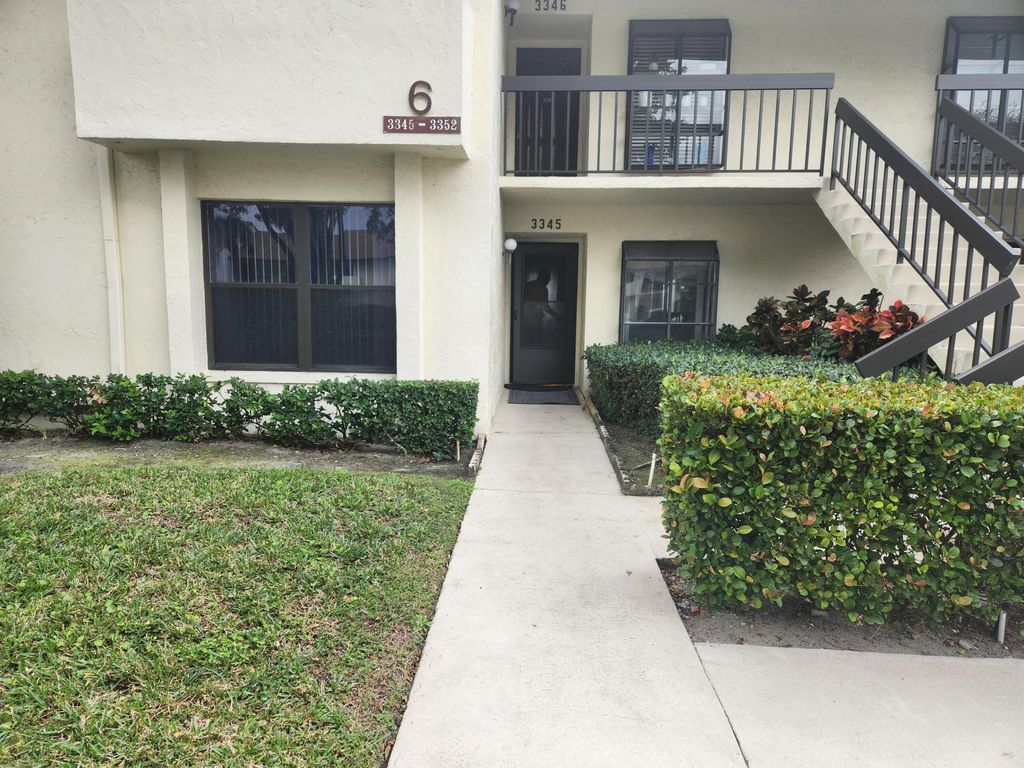3345 Lucerne Park Drive 3345, Greenacres, FL 33467