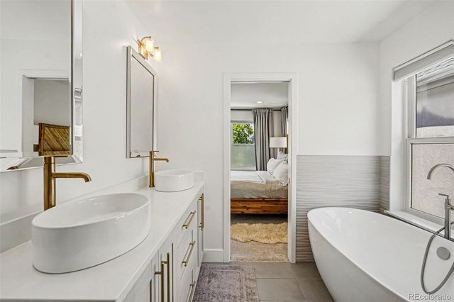 2538 N Clarkson Street, Denver, CO 80205
