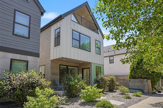 2538 N Clarkson Street, Denver, CO 80205