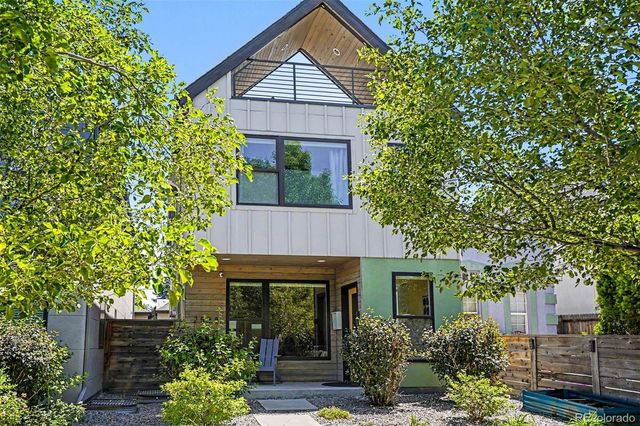 2538 N Clarkson Street, Denver, CO 80205