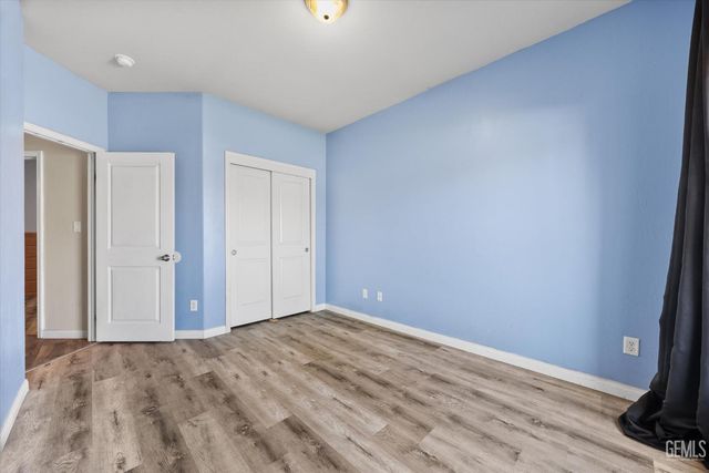 9313 Wolf River Avenue, Bakersfield, CA 93312