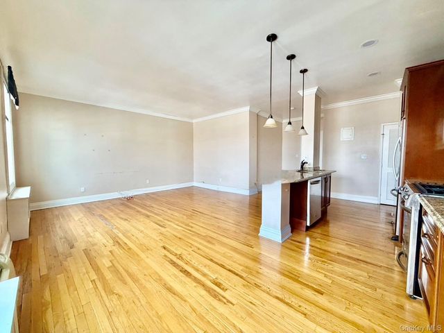 111 7th Street 410, Garden City, NY 11530