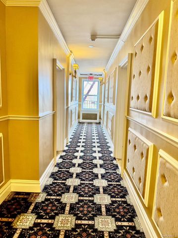 111 7th Street 410, Garden City, NY 11530