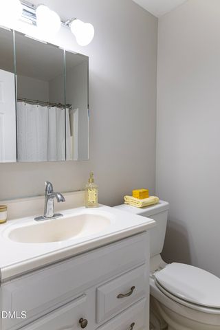 4013 Saint Edmunds Lane, Apex, NC 27539