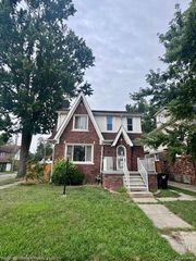 5203 Devonshire Road, Detroit, MI 48224