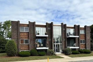 37 South St 7, Medford, MA 02155