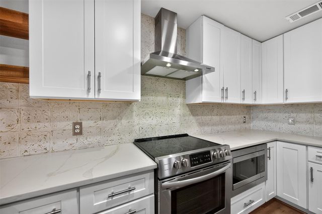 6308 Meredith Drive, Bellaire, TX 77401