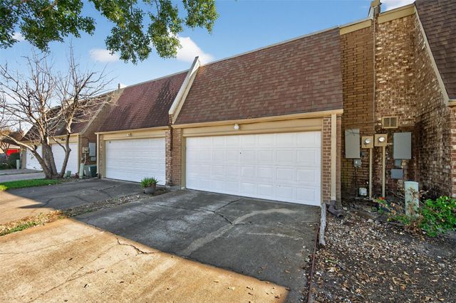 6308 Meredith Drive, Bellaire, TX 77401