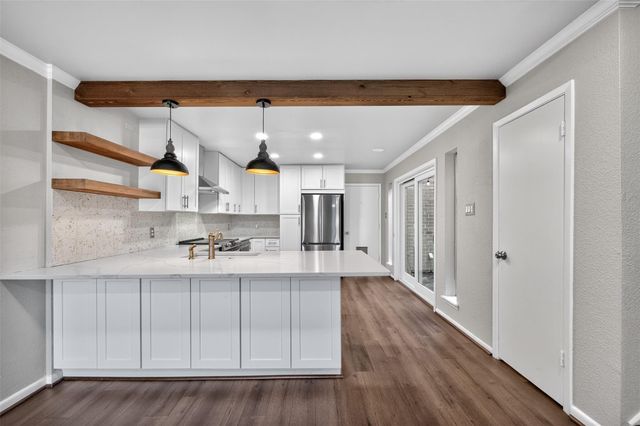 6308 Meredith Drive, Bellaire, TX 77401