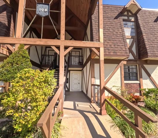 500 NEWELL HILL ROAD 108B, Leesburg, FL 34748