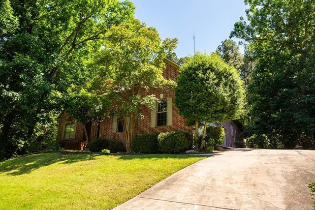 7 Bouresse Dr, Little Rock, AR 72223