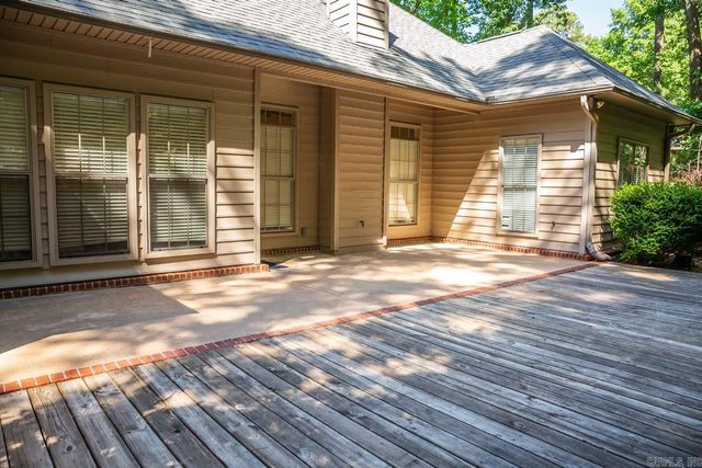 7 Bouresse Dr, Little Rock, AR 72223