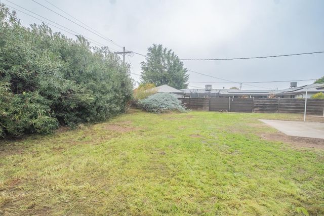 4065 N Eddy Avenue, Fresno, CA 93727