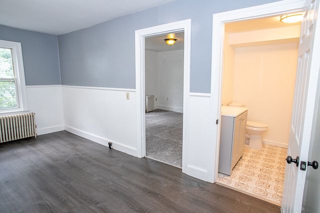 22 Prescott St, Leominster, MA 01453