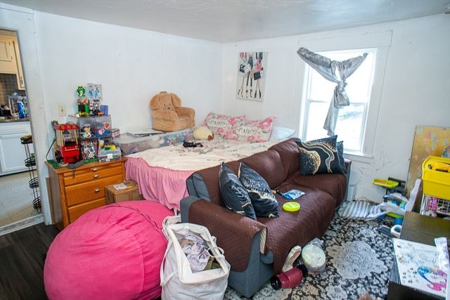 22 Prescott St, Leominster, MA 01453