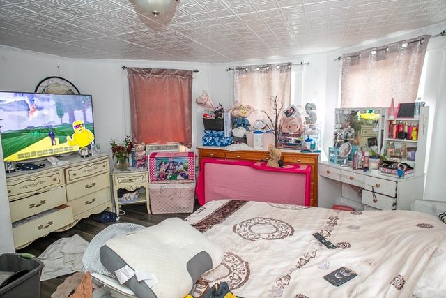 22 Prescott St, Leominster, MA 01453