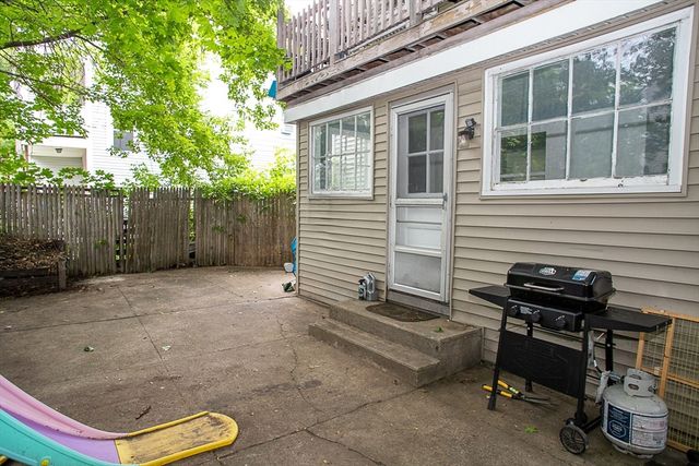 22 Prescott St, Leominster, MA 01453