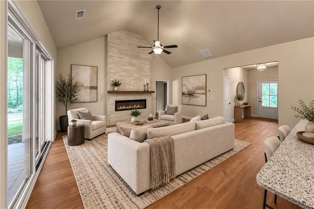182 White Antelope Street, Waleska, GA 30183
