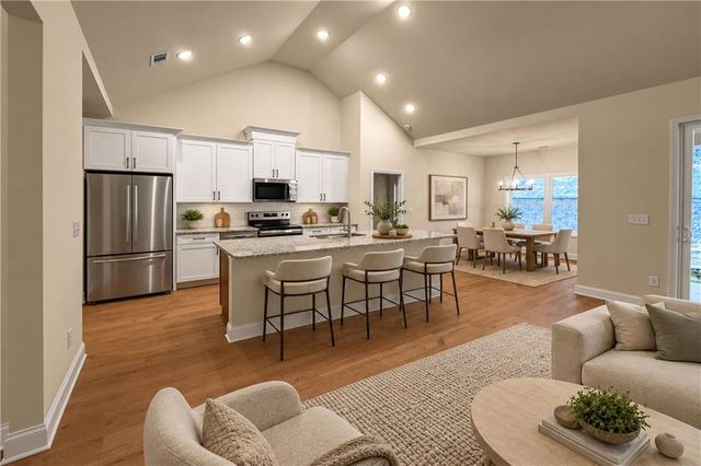 182 White Antelope Street, Waleska, GA 30183